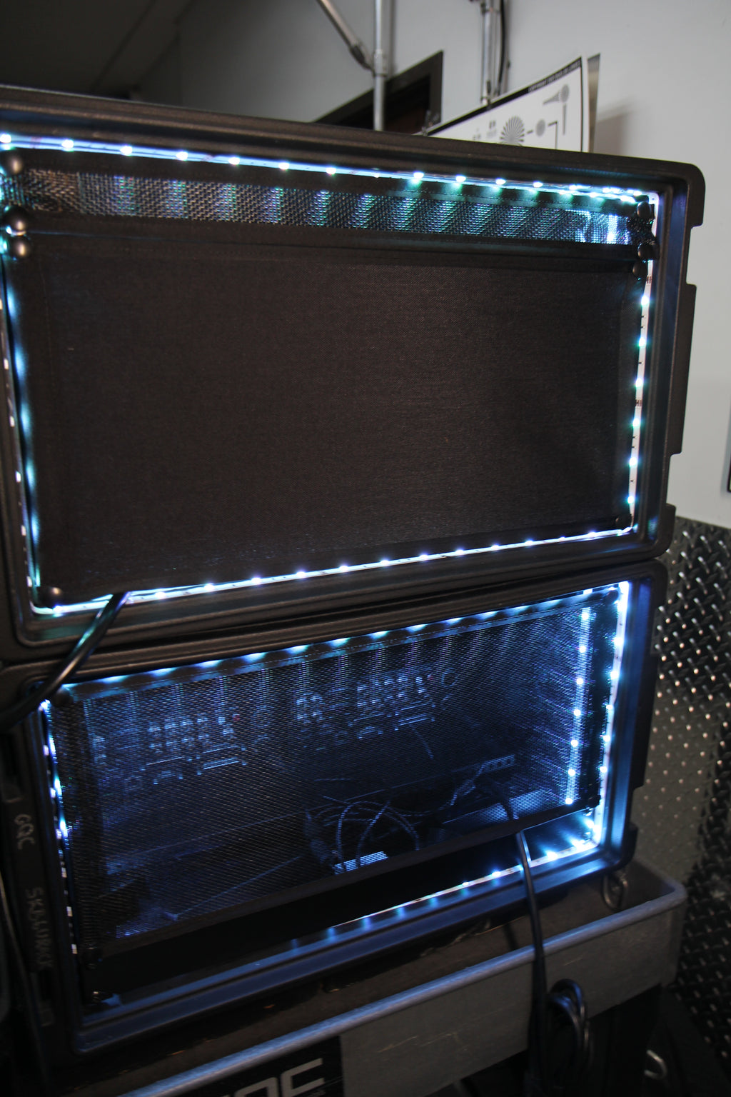 Snap On Racking Lightweight Snap-On Rack Panels for AV Road Cases & Flight Packs ...
